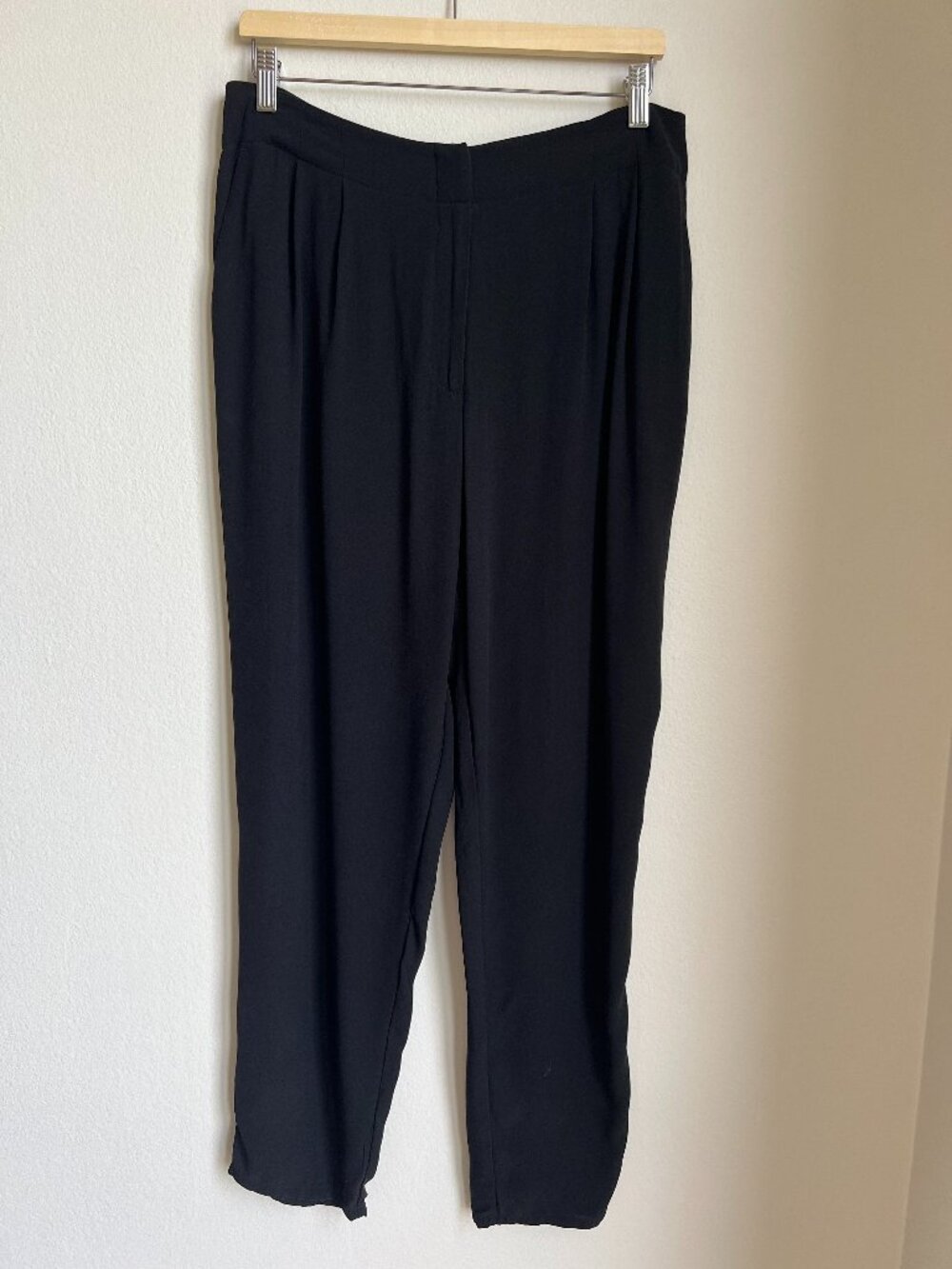 Eileen Fisher Silk Georgette Crepe Carrot Pant Black Size M